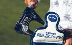 Odyssey Ai-One Cruiser Armlock DB Right Handed 42'' -Callaway Sales main 9cf3ce1b